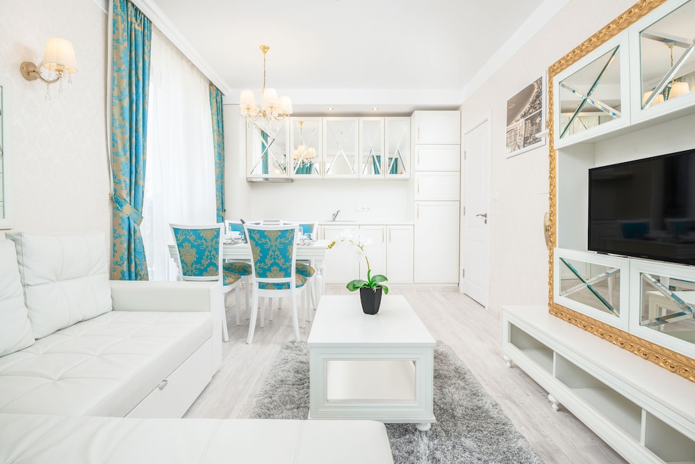 Harmony Suites Saint Vlas — Hotel rooms in Sveti Vlas, Burgas Region