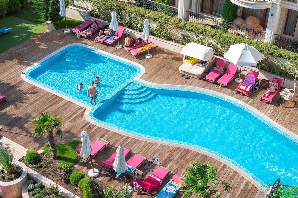 Harmony Suites Saint Vlas — Swimming pool in Sveti Vlas, Burgas Region