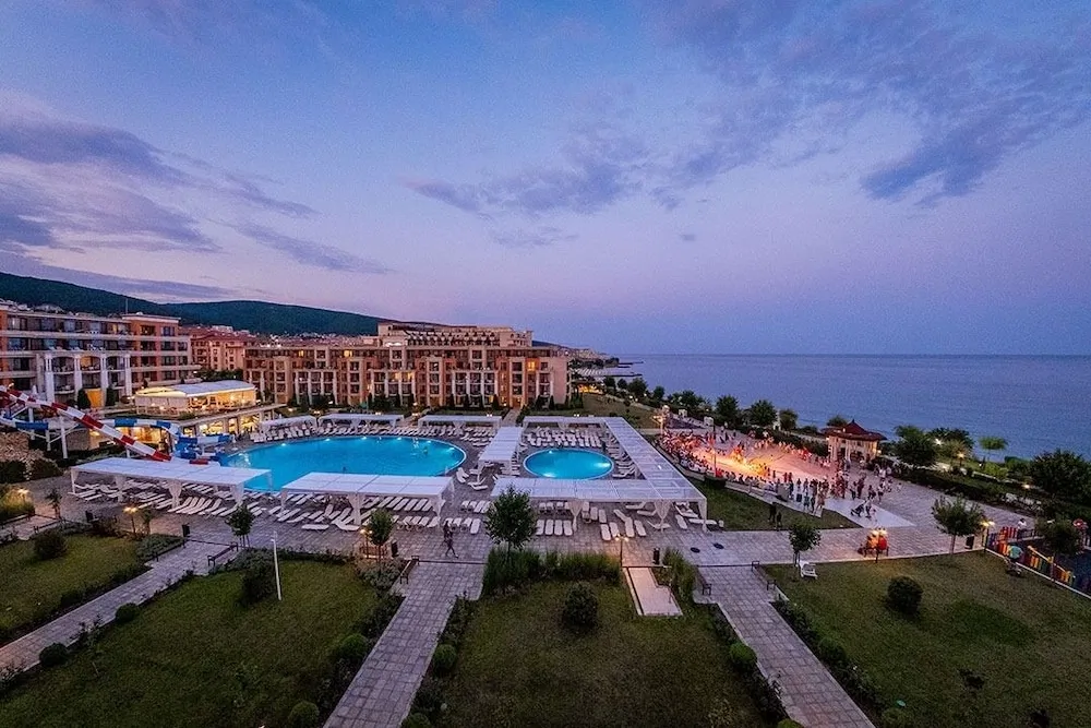 Private Apartments in Premier Fort Beach Sveti Vlas