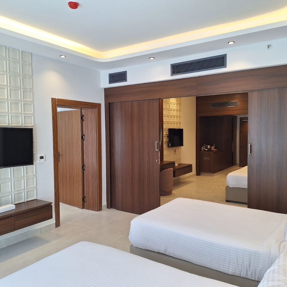 Rewaya Majestic Resort — Hotel rooms in Hurghada, Red Sea
