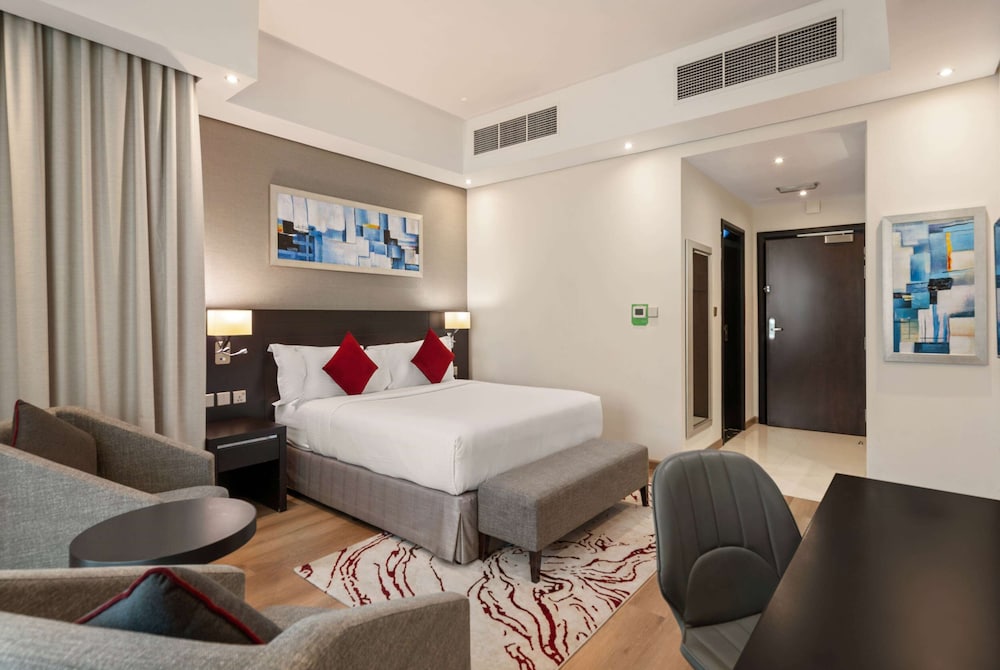 Ramada by Wyndham Dubai Barsha Heights — Hotel rooms in Dubai
