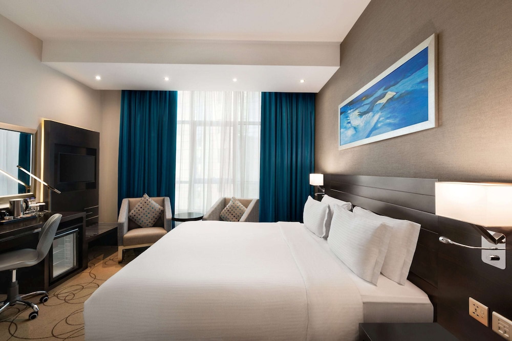 Ramada by Wyndham Dubai Barsha Heights — Hotel rooms in Dubai