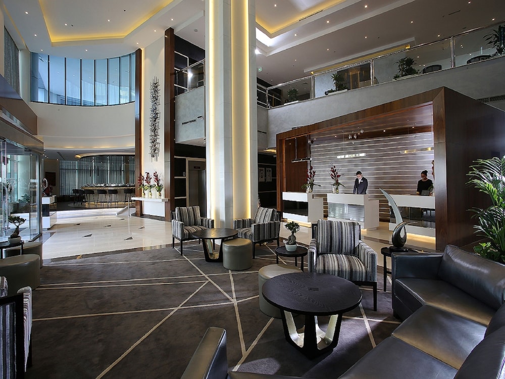 Ramada by Wyndham Dubai Barsha Heights — Restaurant & bars in Dubai