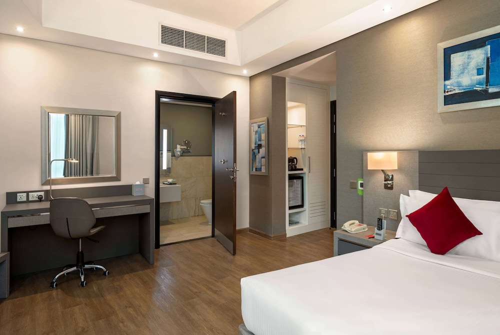 Ramada by Wyndham Dubai Barsha Heights — Hotel rooms in Dubai