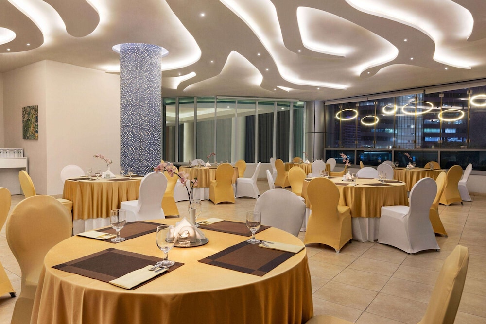 Ramada by Wyndham Dubai Barsha Heights — Restaurant & bars in Dubai