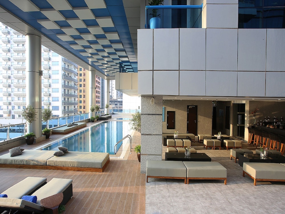 Ramada by Wyndham Dubai Barsha Heights — Swimming pool in Dubai