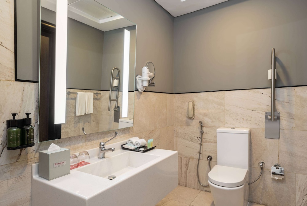 Ramada by Wyndham Dubai Barsha Heights — Hotel rooms in Dubai