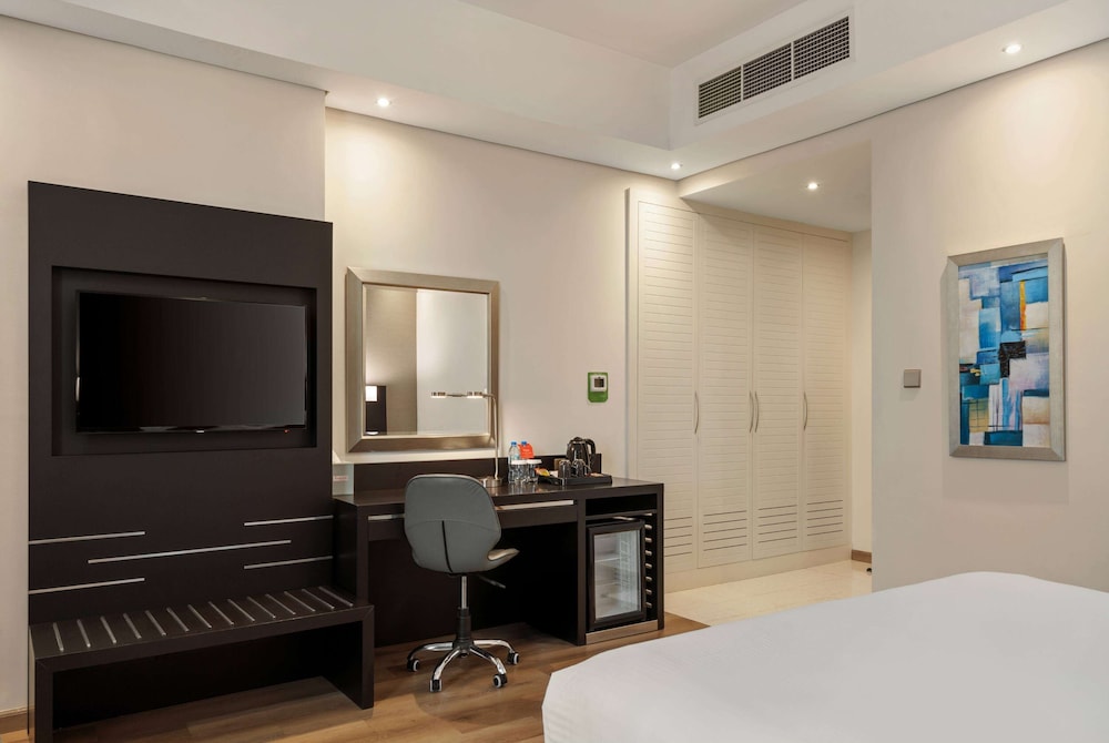 Ramada by Wyndham Dubai Barsha Heights — Hotel rooms in Dubai