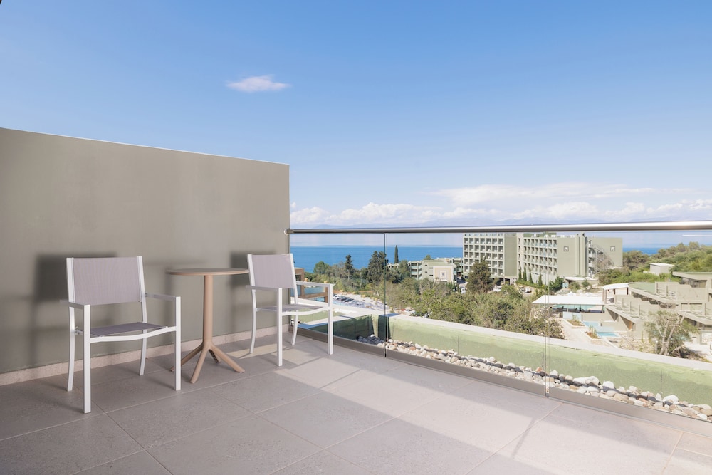 Mythos Panorama — Hotel rooms in Chlomou, Ionian Islands