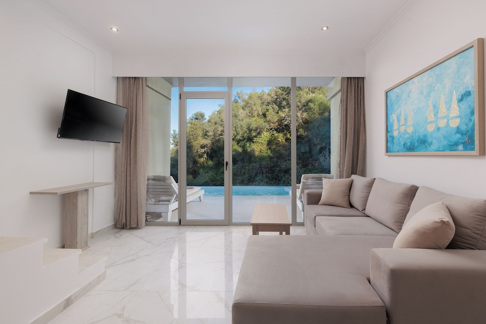 Mythos Panorama — Hotel rooms in Chlomou, Ionian Islands
