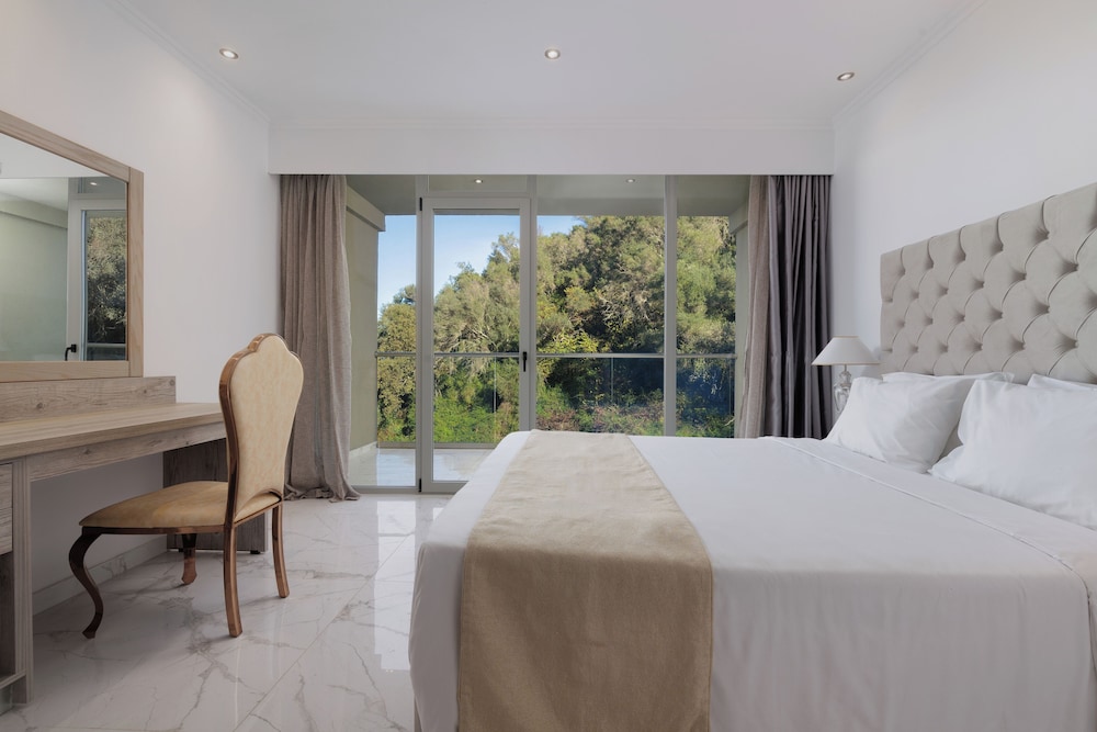 Mythos Panorama — Hotel rooms in Chlomou, Ionian Islands