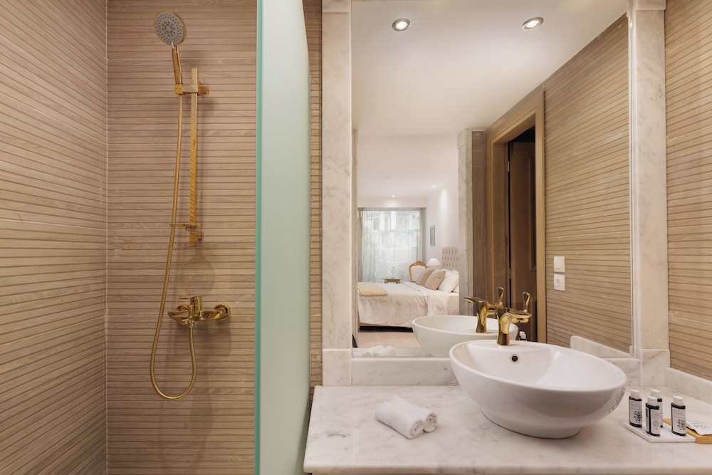 Mythos Panorama — Hotel rooms in Chlomou, Ionian Islands