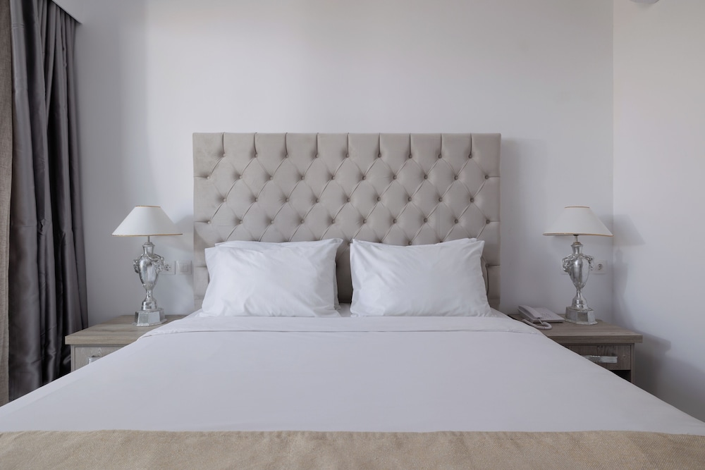 Mythos Panorama — Hotel rooms in Chlomou, Ionian Islands