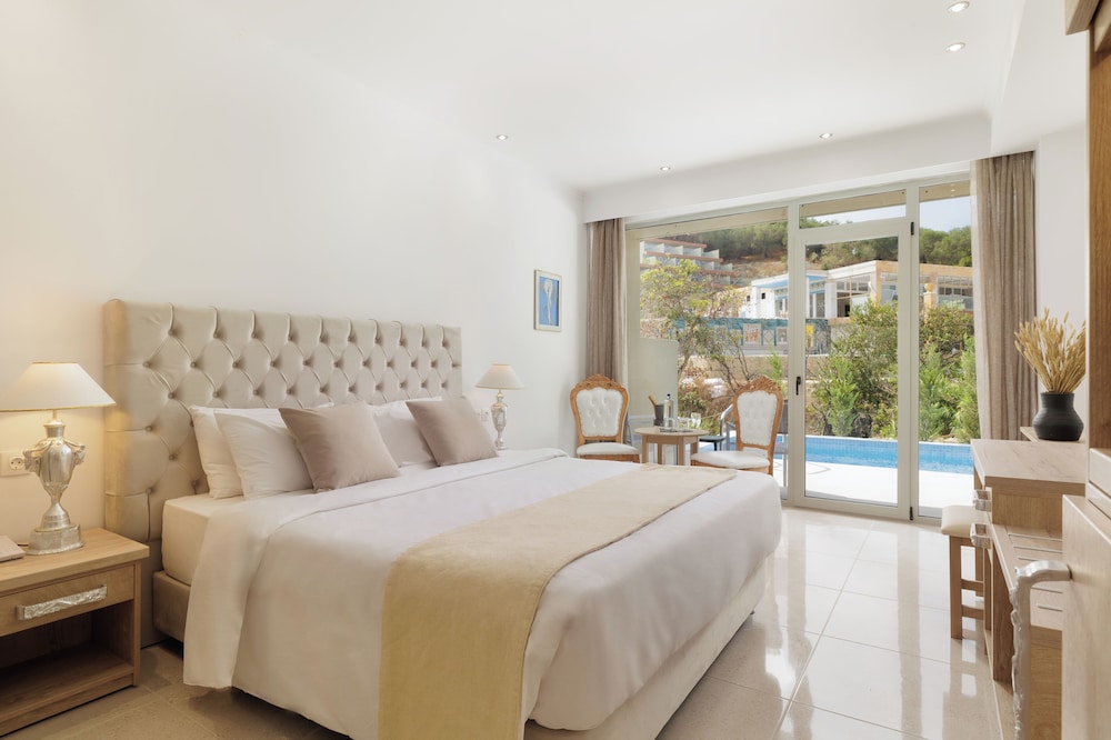 Mythos Panorama — Hotel rooms in Chlomou, Ionian Islands