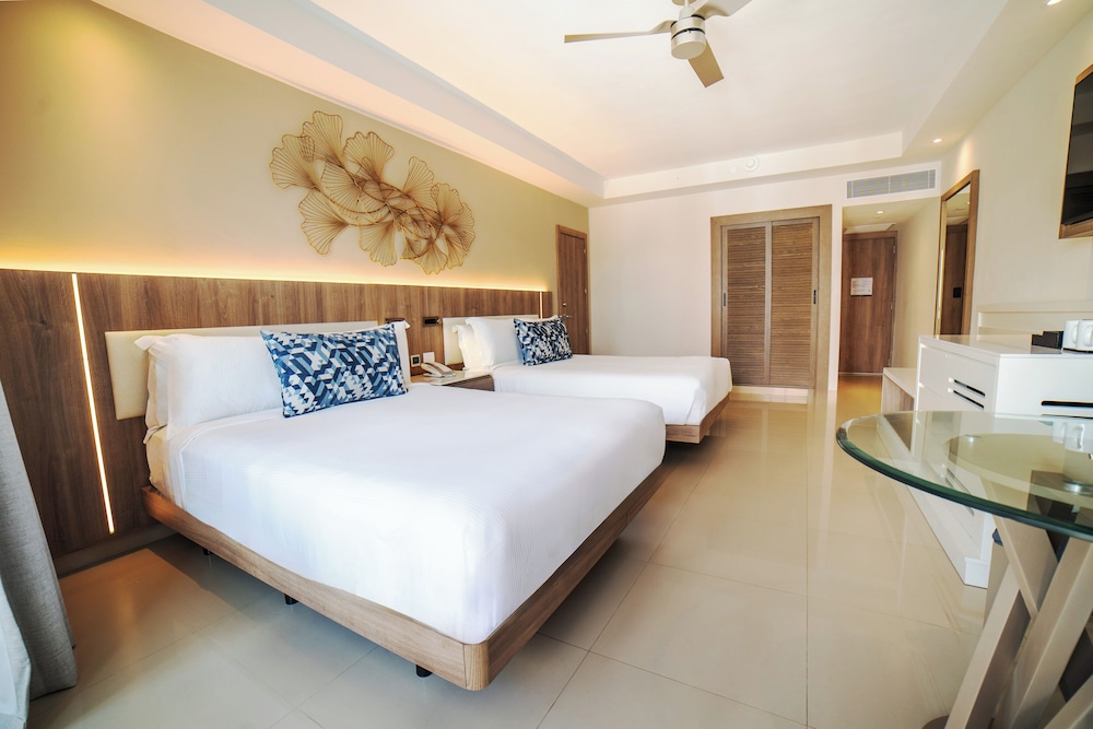 Royalton Punta Cana, An Autograph Collection All-Inclusive Resort & Casino — Rooms in Bavaro, La Altagracia