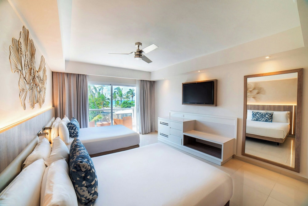 Royalton Punta Cana, An Autograph Collection All-Inclusive Resort & Casino — Rooms in Bavaro, La Altagracia