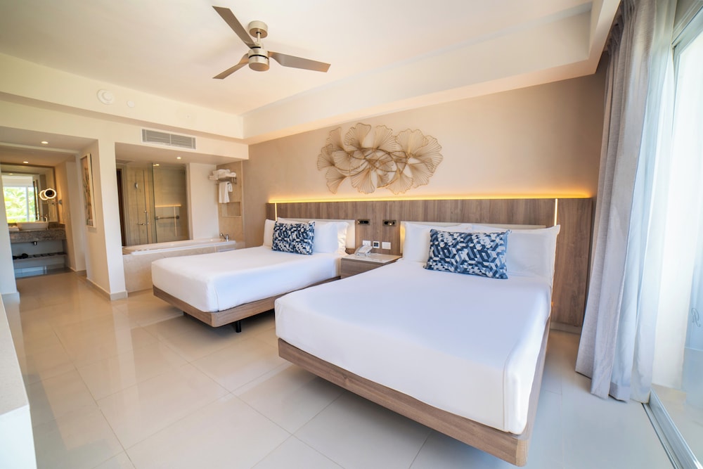 Royalton Punta Cana, An Autograph Collection All-Inclusive Resort & Casino — Rooms in Bavaro, La Altagracia
