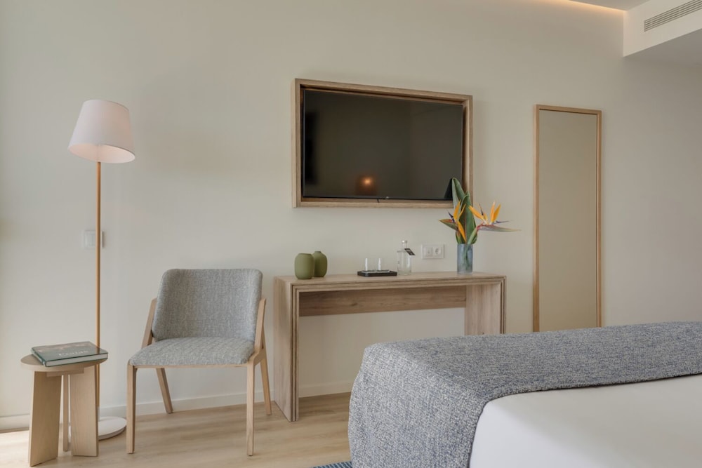 The Editory Ocean Way Funchal — Hotel rooms in Funchal, Madeira
