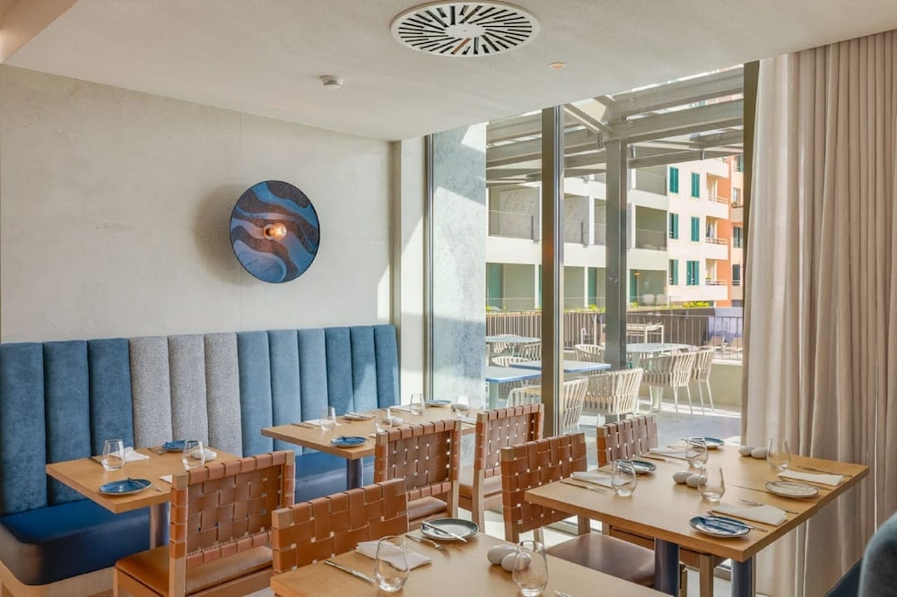 The Editory Ocean Way Funchal — Restaurant & bars in Funchal, Madeira