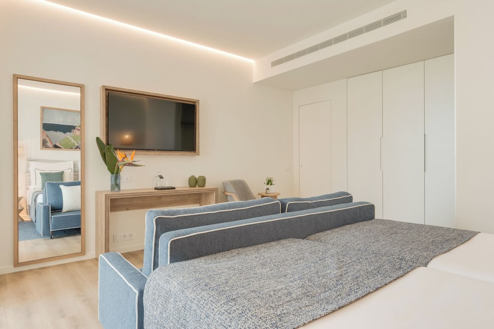 The Editory Ocean Way Funchal — Hotel rooms in Funchal, Madeira