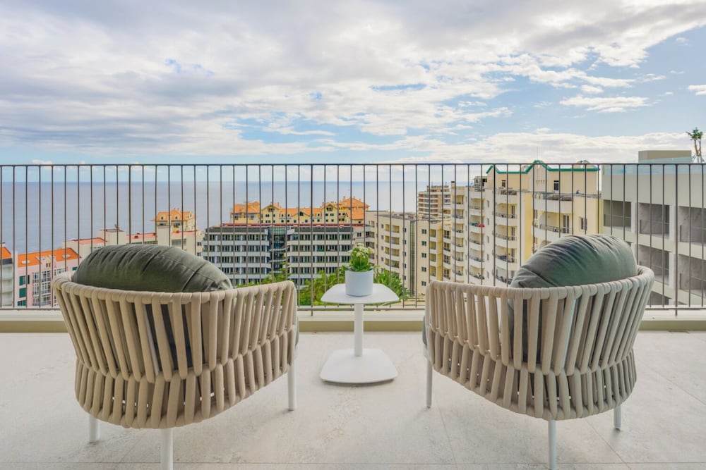 The Editory Ocean Way Funchal — Hotel rooms in Funchal, Madeira