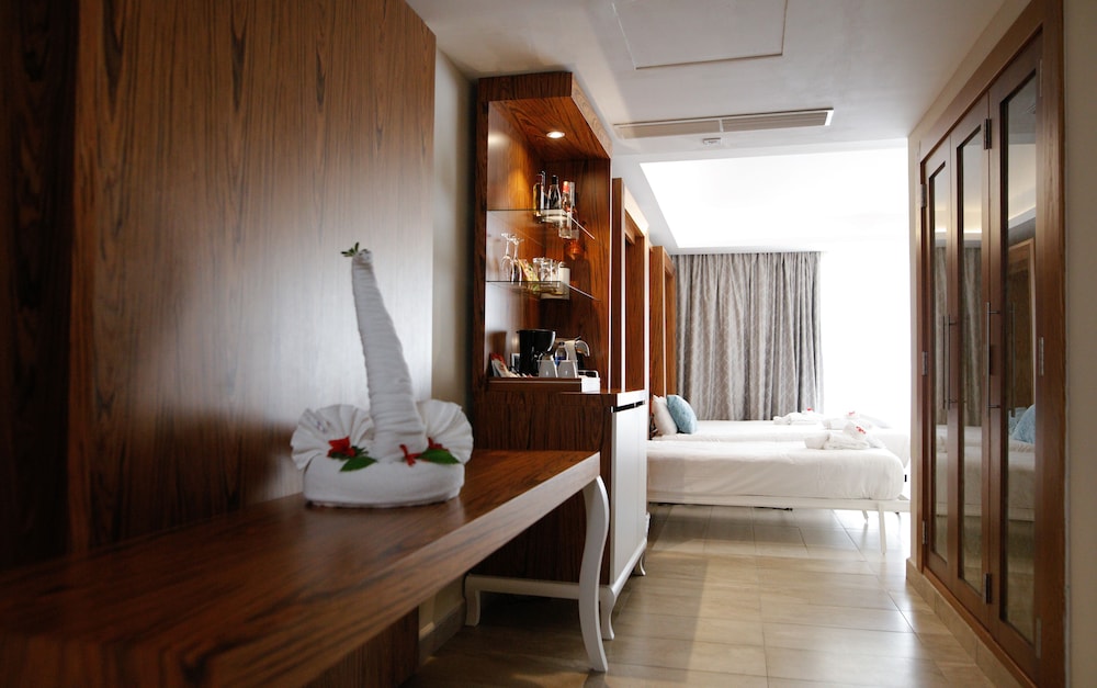 Majestic Mirage Punta Cana, All Suite Resort - All Inclusive — Rooms in Bavaro, La Altagracia