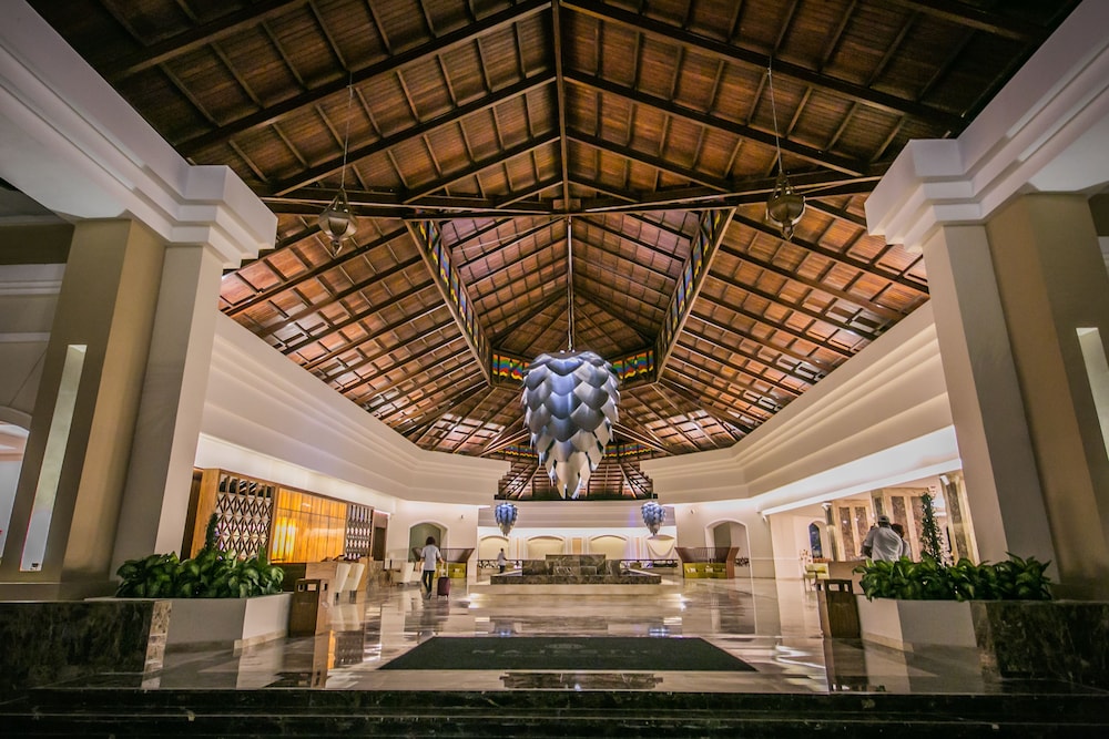 Majestic Mirage Punta Cana, All Suite Resort - All Inclusive — Shared spaces in Bavaro, La Altagracia