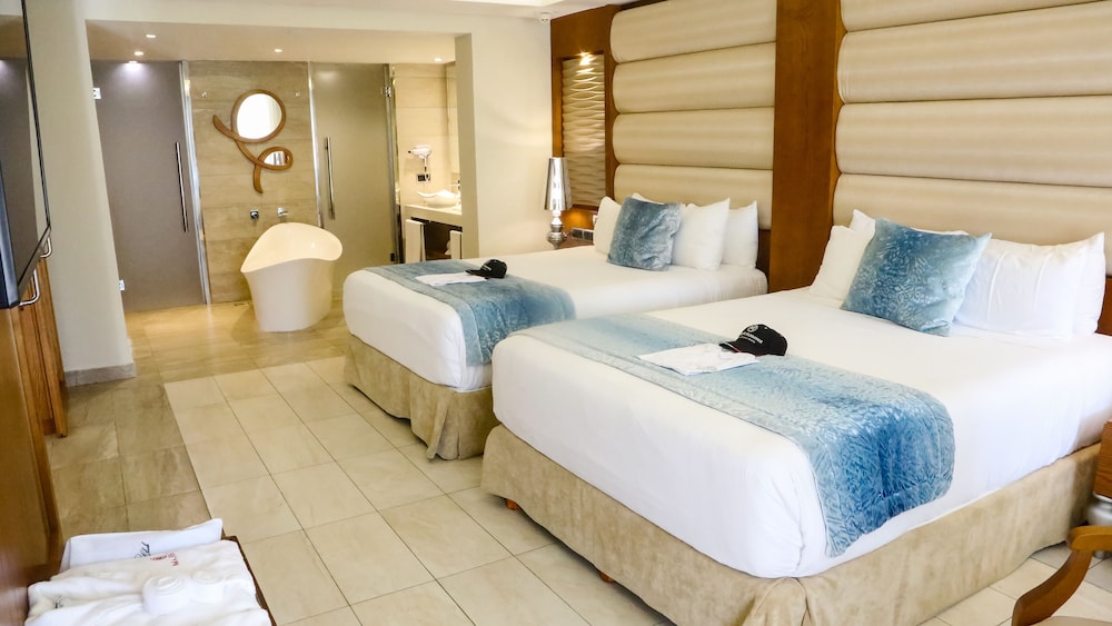 Majestic Mirage Punta Cana, All Suite Resort - All Inclusive — Rooms in Bavaro, La Altagracia