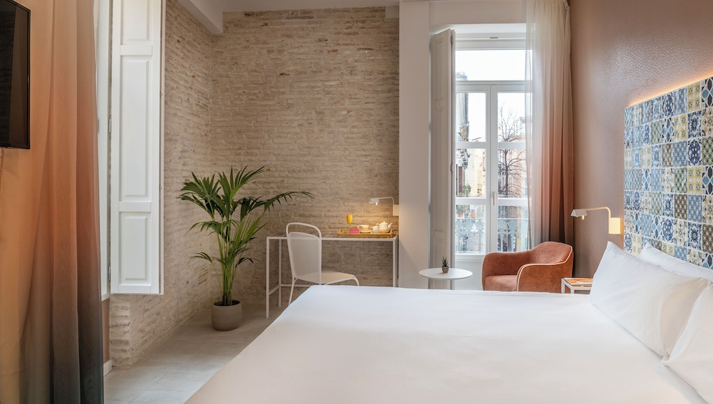 Axel Hotel Valencia – Adults Only — Hotel rooms in Valencia, Valencian Community
