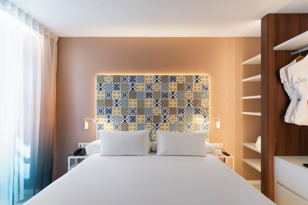 Axel Hotel Valencia – Adults Only — Hotel rooms in Valencia, Valencian Community
