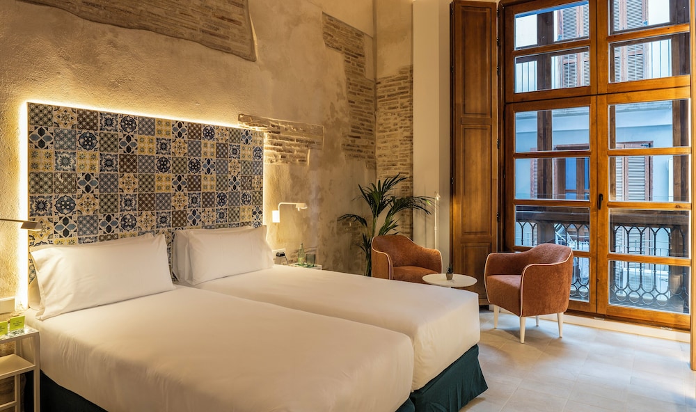 Axel Hotel Valencia – Adults Only — Hotel rooms in Valencia, Valencian Community