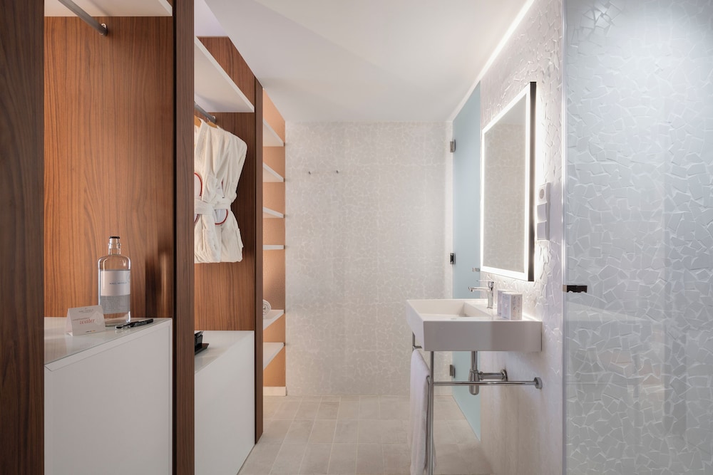 Axel Hotel Valencia – Adults Only — Hotel rooms in Valencia, Valencian Community