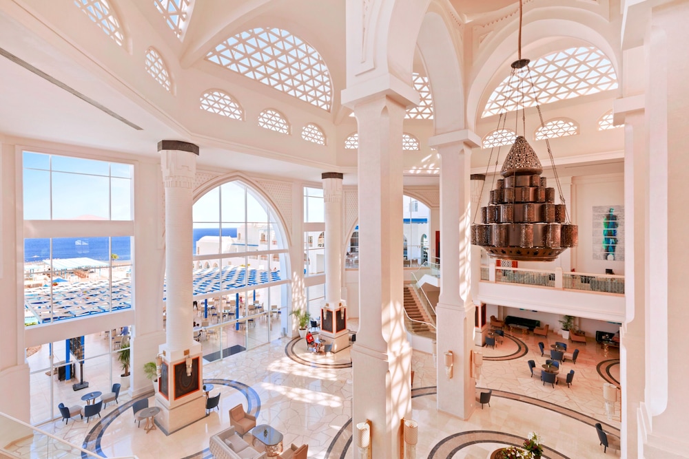 Pickalbatros Palace Sharm & Aqua Park - All inclusive — Hotel building in Sharm El Sheikh, Red Sea