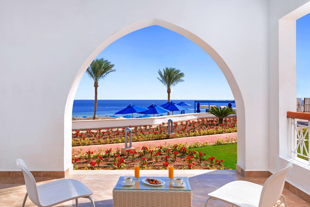 Pickalbatros Palace Sharm & Aqua Park - All inclusive — Beach in Sharm El Sheikh, Red Sea
