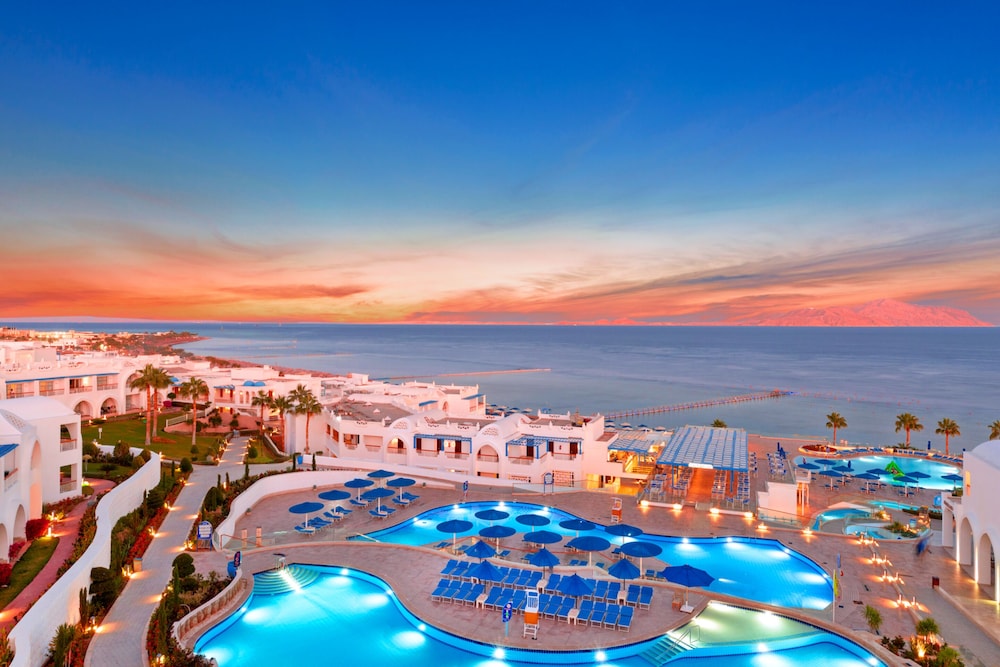 Pickalbatros Palace Sharm & Aqua Park - All inclusive — Swimming pool in Sharm El Sheikh, Red Sea