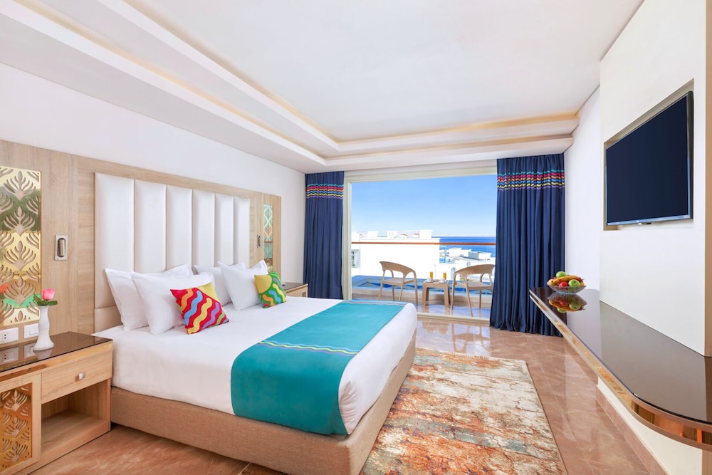 Pickalbatros Palace Sharm & Aqua Park - All inclusive — Hotel rooms in Sharm El Sheikh, Red Sea