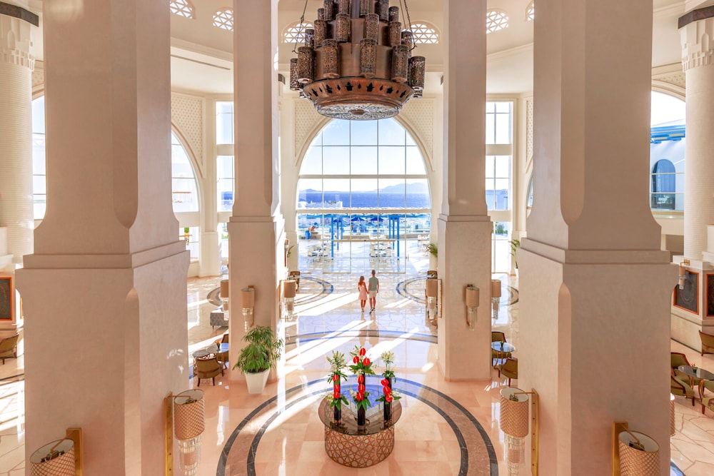 Pickalbatros Palace Sharm & Aqua Park - All inclusive — Hotel building in Sharm El Sheikh, Red Sea