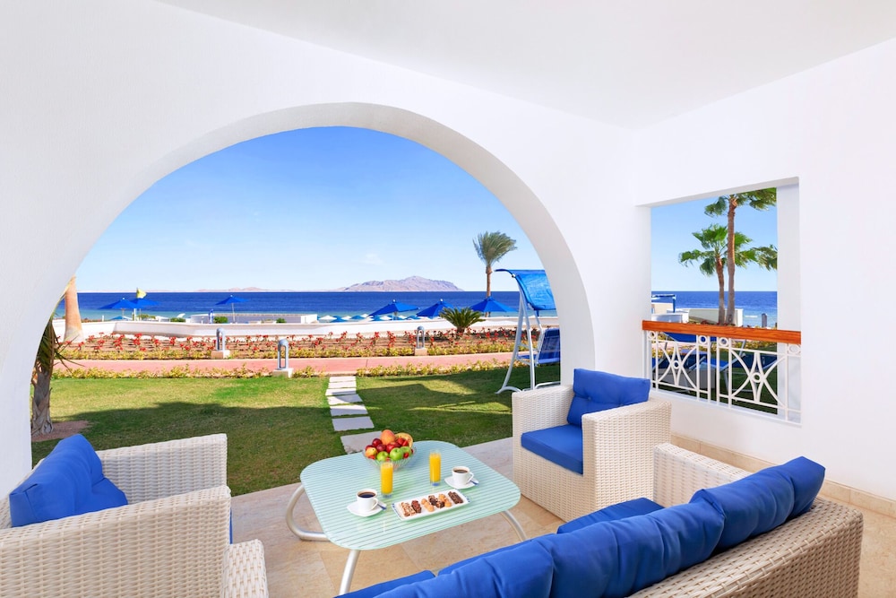 Pickalbatros Palace Sharm & Aqua Park - All inclusive — Beach in Sharm El Sheikh, Red Sea