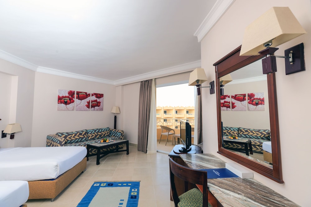 Amwaj Beach Club Abu Soma - All inclusive — Hotel rooms in Safaga, Red Sea