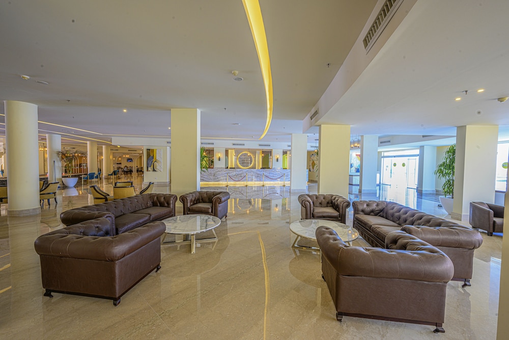 Amwaj Beach Club Abu Soma - All inclusive — Hotel building in Safaga, Red Sea