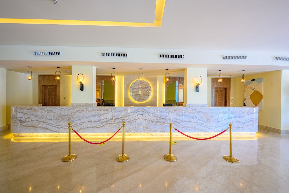 Amwaj Beach Club Abu Soma - All inclusive — Hotel building in Safaga, Red Sea