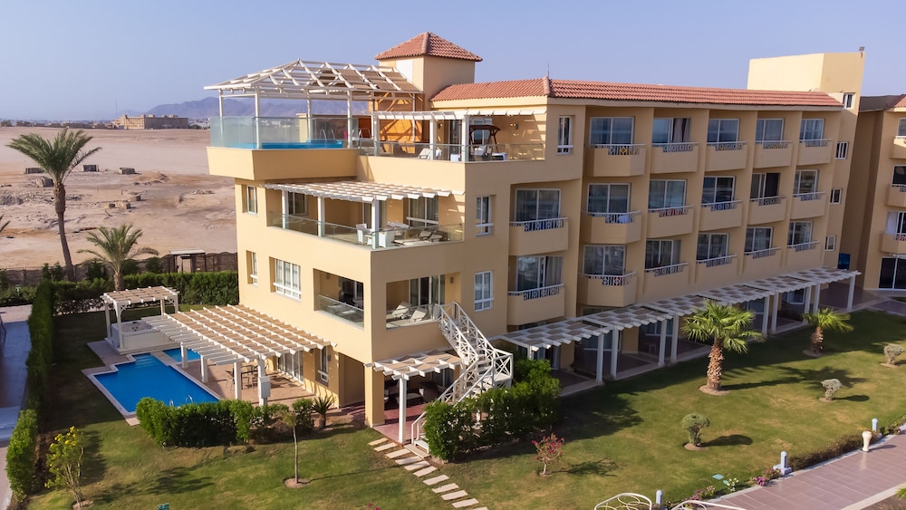 Amwaj Beach Club Abu Soma - All inclusive — Hotel building in Safaga, Red Sea