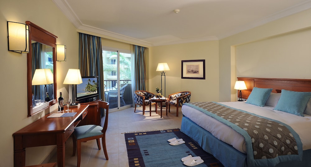 Amwaj Beach Club Abu Soma - All inclusive — Hotel rooms in Safaga, Red Sea