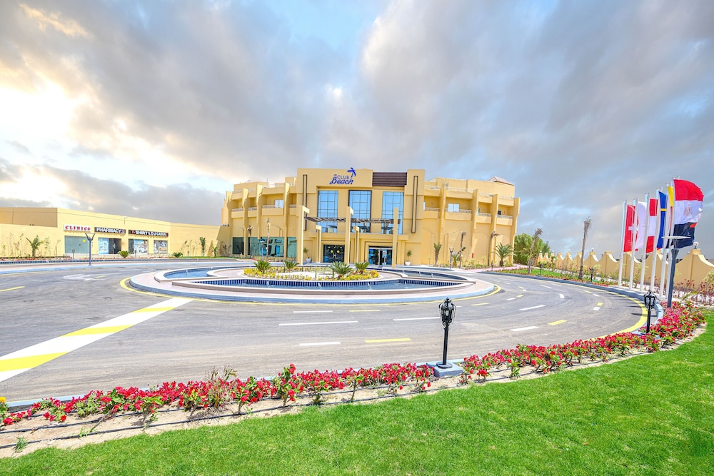 Amwaj Beach Club Abu Soma - All inclusive — Hotel building in Safaga, Red Sea
