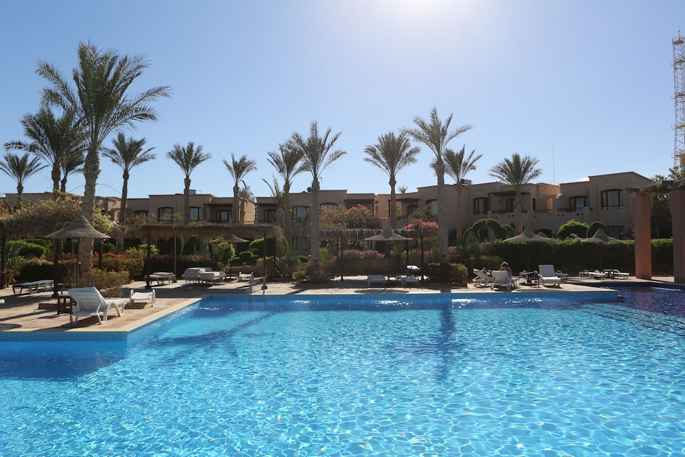 Tamra Beach Resort — Swimming pool in Sharm El Sheikh, Red Sea