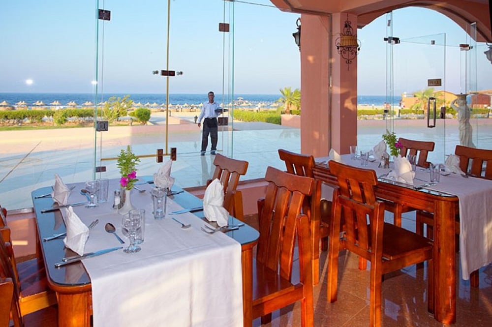Three Corners Happy Life Beach Resort - All Inclusive — Restaurant & bars in Marsa Alam, Red Sea