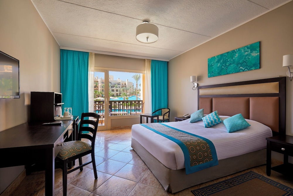 Steigenberger Aqua Magic Hotel — Hotel rooms in Hurghada, Red Sea