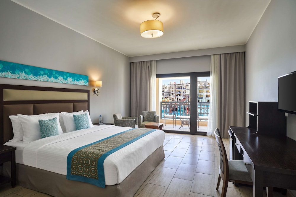 Steigenberger Aqua Magic Hotel — Hotel rooms in Hurghada, Red Sea