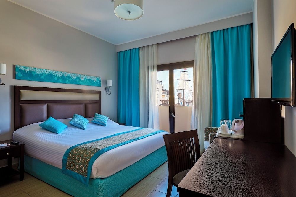 Steigenberger Aqua Magic Hotel — Hotel rooms in Hurghada, Red Sea