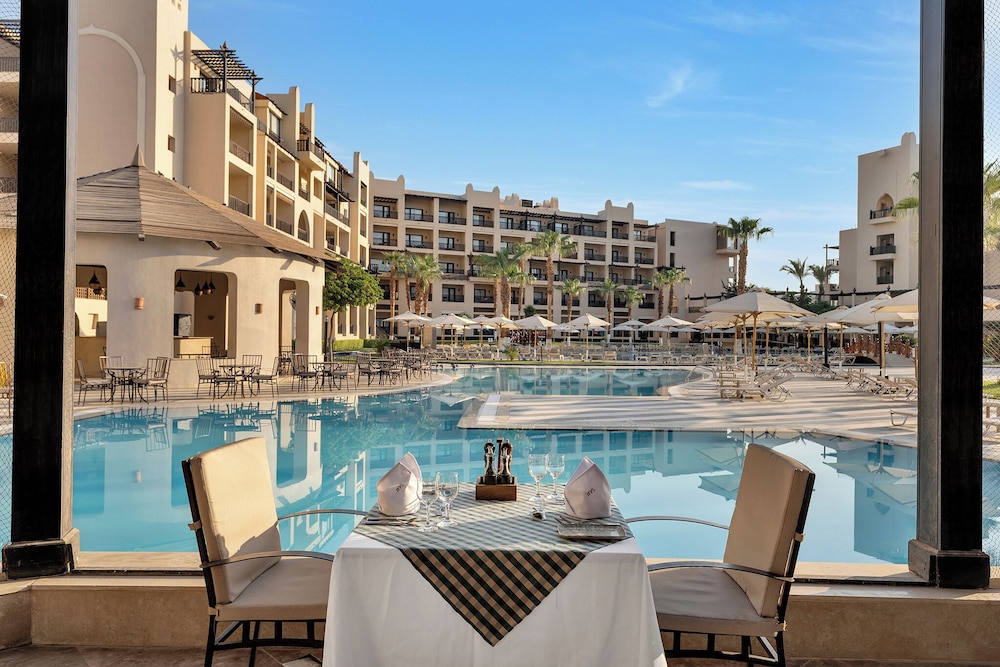 Steigenberger Aqua Magic Hotel — Swimming pool in Hurghada, Red Sea